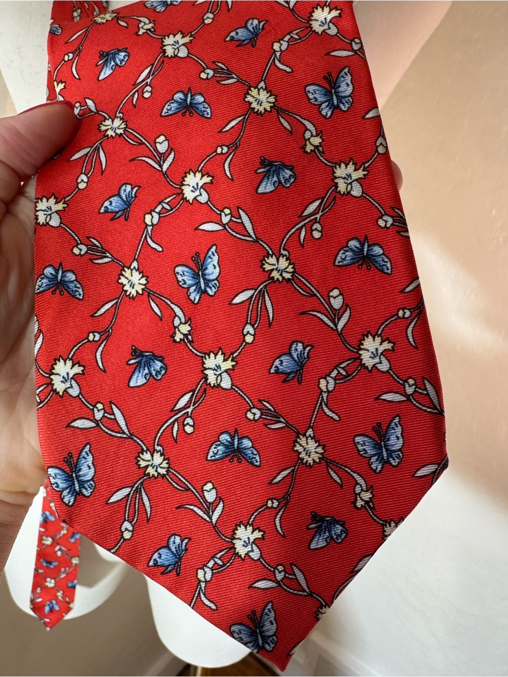 Vintage Y2K Gap Premium 100% Silk Butterfly Floral Tie Red Blue Men’s Necktie